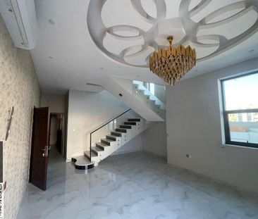 Villa for rent in Al Yasmin area, prime location - Photo 3
