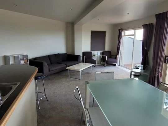 MARINE PARADE, MOUNT MAUNGANUI (3 bedrooms) - Photo 1