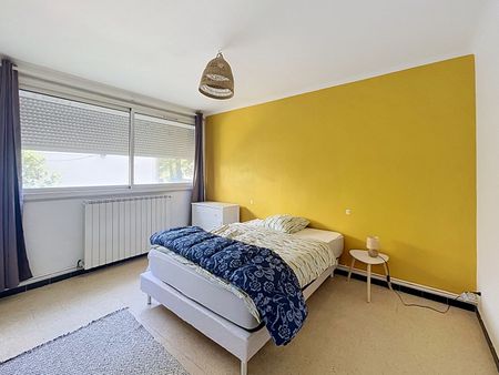 Location Maison 4 pièces 95m² AVIGNON 84000 - Photo 4