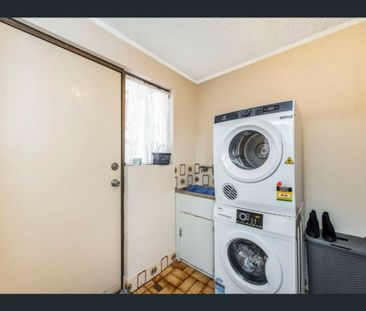 Coastal Charm Meets Convenience - Photo 6