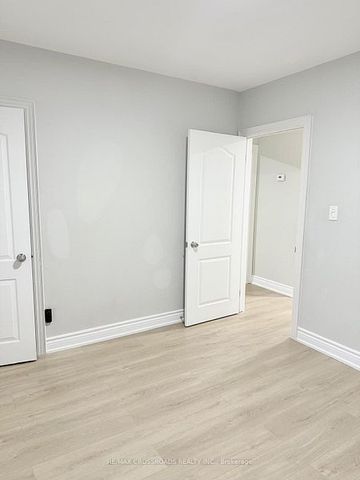 For Lease - 113 Confederation Drive, Toronto, Ontario - Photo 5