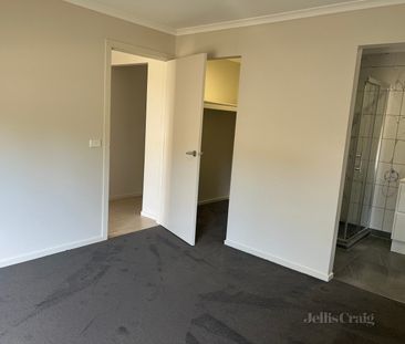 4 Ionian Way, Point Cook - Photo 2