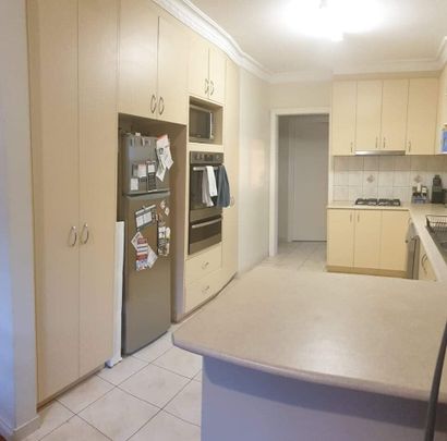 Bentleigh East - Photo 1