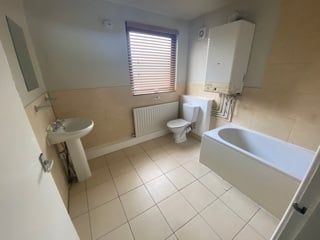 1 Bed Flat, Whiting Street, S8 - Photo 2