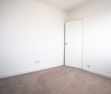 Cairngorm Crescent, Bearsden, East Dunbartonshire - Photo 3