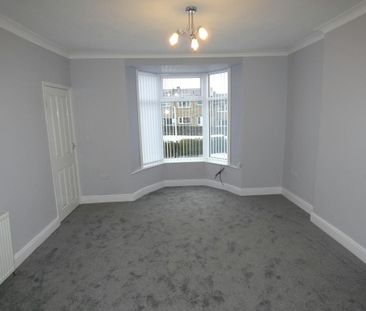 2 bedroom semi-detached house to rent - Photo 4