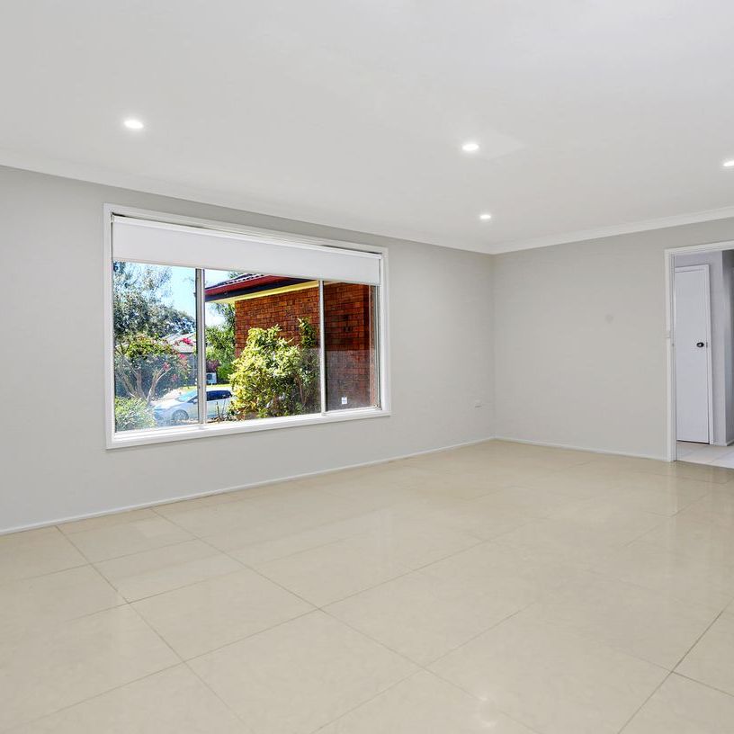 Charming Family Home - Photo 1