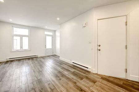 1070 Rue Wolfe, H2L 3J1, Montréal - Photo 5