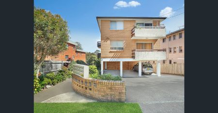 Light Filled Beachside Apartment - Photo 4