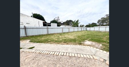 COZY COTTAGE!! - Photo 2