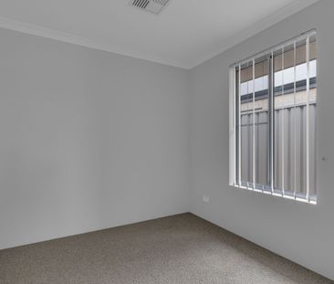 Lovely 4 x 2 Family Home in Byford - Photo 4