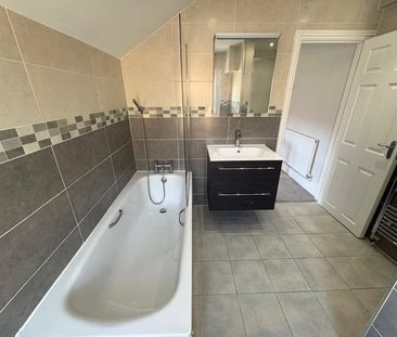 St. Georges Road, Aldershot, Hampshire, GU12 - Photo 2