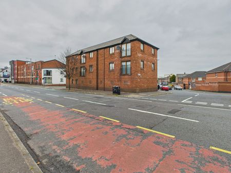 Flat to rent on - Photo 4