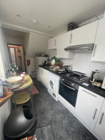 2 bedroom house share to rent - Photo 4