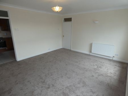 2 bed Apartment - To Let - Photo 3