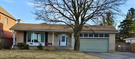 For Lease - 89 Bond Crescent, Richmond Hill, Ontario - Photo 5