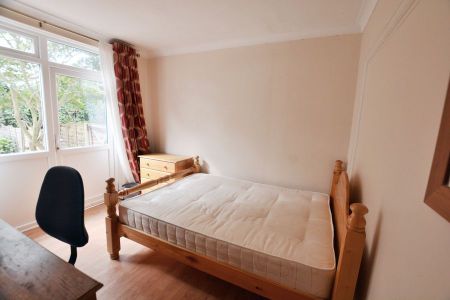 4 bedroom house to rent - Photo 4