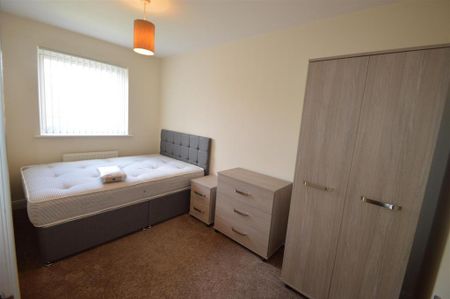 3 bedroom house to rent - Photo 3