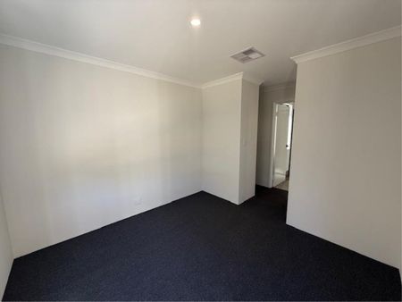 21 Cattai La, Baldivis - Photo 4