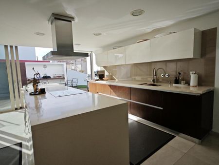 4 Bedroom House with swimming pool, Carnaxide, Oeiras - Foto 2