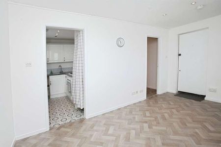 Bryn Yr Ysgol, Caerphilly, CF83 - Photo 2