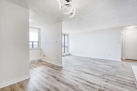 For Lease - 15 Torrance Road Unit# 1507, Toronto, Ontario - Photo 3