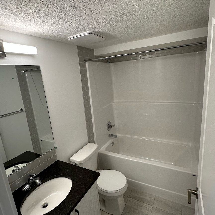 234 Livingston Common Northeast, Calgary - Photo 1