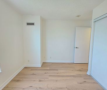 For Lease - 36 Lee Centre Drive Unit# 2108, Toronto, Ontario - Photo 3