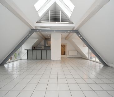 Besondere Architekten-Wohnung nahe der Altstadt! Neumarkt - Foto 1