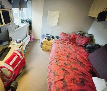 4 bedroom maisonette to rent - Photo 1