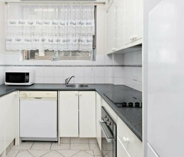 2/213 Derby Street, Penrith NSW - Photo 6