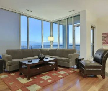 PENTHOUSE MOUNTAIN AND CITY VIEWS! FURNISHED! 2 INDOOR PARKING STAL... - Photo 1