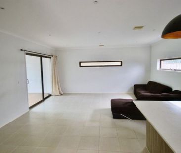 Elegant Double-Storey Family Home in Livingston Estate! - Photo 1