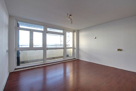 2 Bedroom - Photo 2