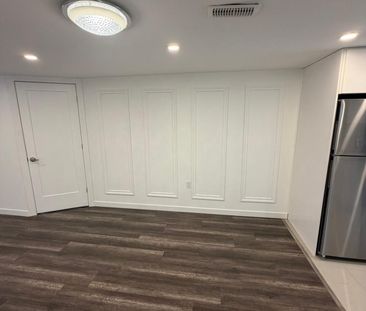 For Lease - 9 Fieldway Drive, Hamilton, Ontario - Photo 6