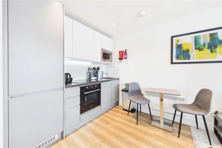 Studio to rent - Photo 4