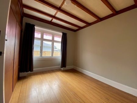 Avenue Road West,Hastings Central - Photo 4