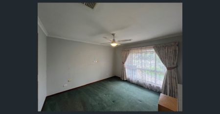 CHARMING BRICK VENEER HOME WITH SPACE AND COMFORT - Photo 5