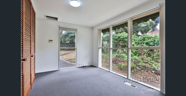 Location, Space & Lifestyle - Photo 1