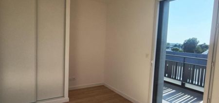 Location appartement de 86 m² - 4 pièces à Vannes - Photo 2