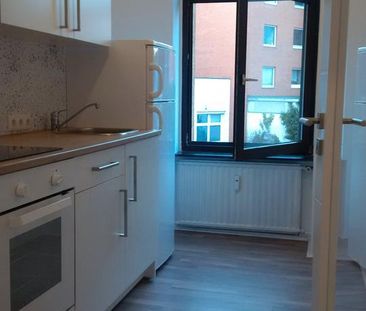 schöne zentrale 2,5 Zimmerwohnung zu vermieten - Foto 1