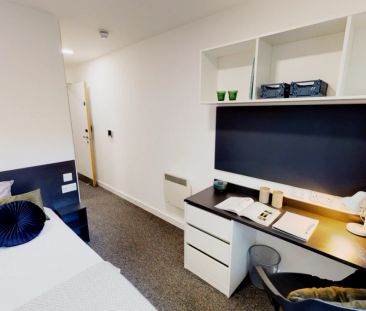 5 Bed Cluster En-suite - Photo 3