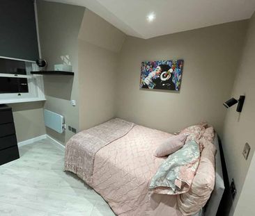 Superior Studio Flat - Photo 5