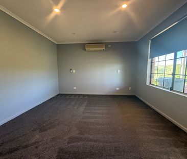 Three Bedroom, Two Bathroom Home in Araluen - Photo 3