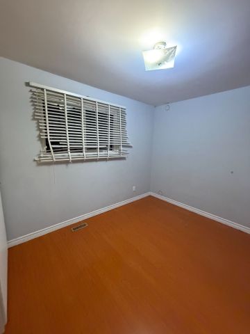 For Lease - 7260 Collett Road, Mississauga, Ontario - Photo 2