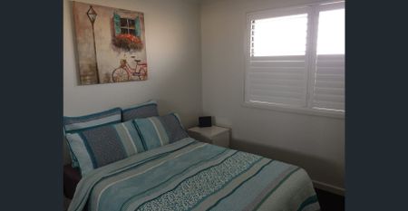 Ultimate Family Comfort in Harcrest's Stunning Double-Story Townhouse - Photo 5