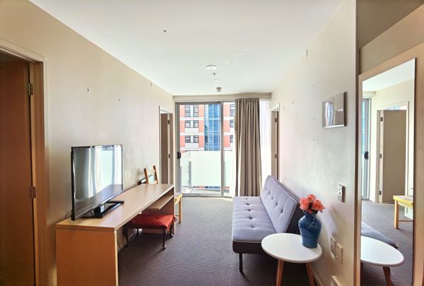 Great location apartments! - Photo 1