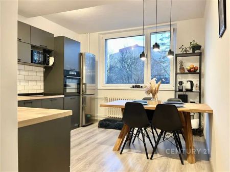 Pronájem bytu 2+1 s lodžií, Francouzská ul. Kroměříž - Fotografie 5