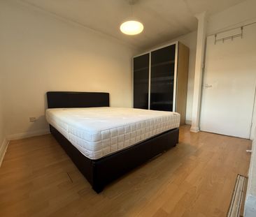 Foster Drive, Penylan - Photo 2