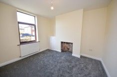 3 bed House - Terraced for Rent - Photo 5